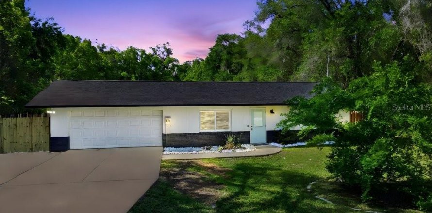 House in Orange City, Florida 2 bedrooms, 83.61 sq.m. № 2201329