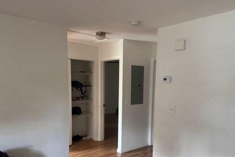 Купить коммерческую недвижимость в Раскин, Флорида 4 спальни, 178.37м2, № 1825019 - фото 4