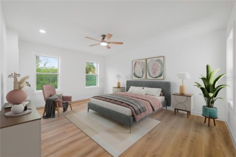 House in New Port Richey, Florida 3 bedrooms, 211.17 sq.m. № 2115484 - photo 8