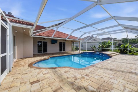 House in Port St. Lucie, Florida 4 bedrooms, 243.78 sq.m. № 2289074 - photo 28