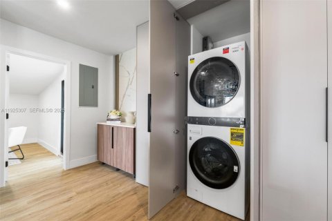 Купить виллу или дом в Холливуд, Флорида 4 спальни, № 1990506 - фото 21