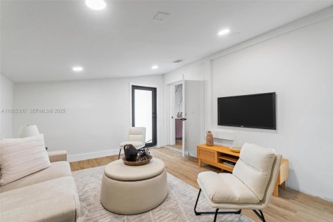 Купить виллу или дом в Холливуд, Флорида 4 спальни, № 1990506 - фото 23