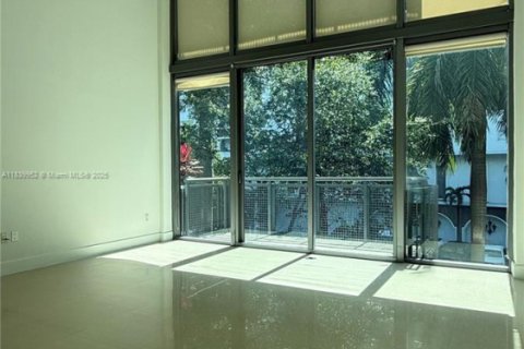 Copropriété à vendre à Miami Beach, Floride: 2 chambres, 157.93 m2 № 1939379 - photo 12