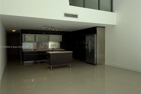 Copropriété à vendre à Miami Beach, Floride: 2 chambres, 157.93 m2 № 1939379 - photo 4