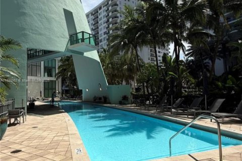 Copropriété à vendre à Miami Beach, Floride: 2 chambres, 157.93 m2 № 1939379 - photo 28