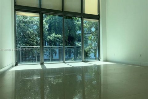 Copropriété à vendre à Miami Beach, Floride: 2 chambres, 157.93 m2 № 1939379 - photo 13