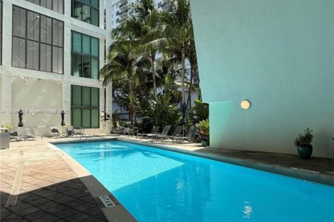 Copropriété à vendre à Miami Beach, Floride: 2 chambres, 157.93 m2 № 1939379 - photo 29