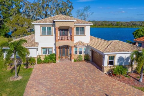 Casa en Lakeland, Florida 6 dormitorios, 392.42 m2 № 2132784