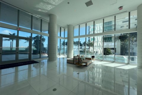 Condo in Miami, Florida, 1 bedroom № 1942962 - photo 26