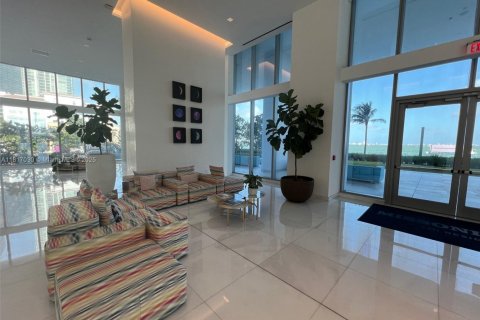 Condo in Miami, Florida, 1 bedroom № 1942962 - photo 25