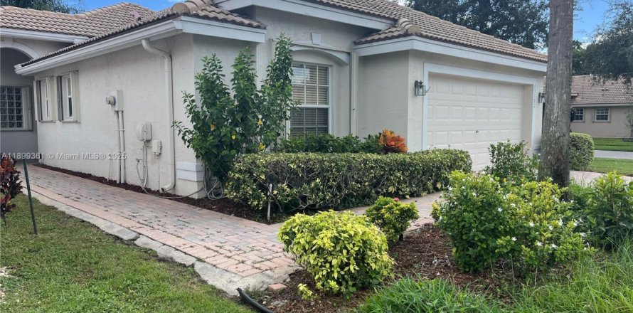 Villa ou maison à Delray Beach, Floride 3 chambres, 149.2 m2 № 1951314