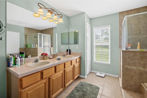 House in Palm Coast, Florida 4 bedrooms, 206.8 sq.m. № 1873278 - photo 24