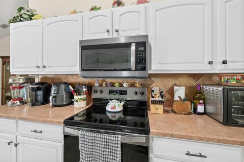House in Palm Coast, Florida 4 bedrooms, 206.8 sq.m. № 1873278 - photo 17