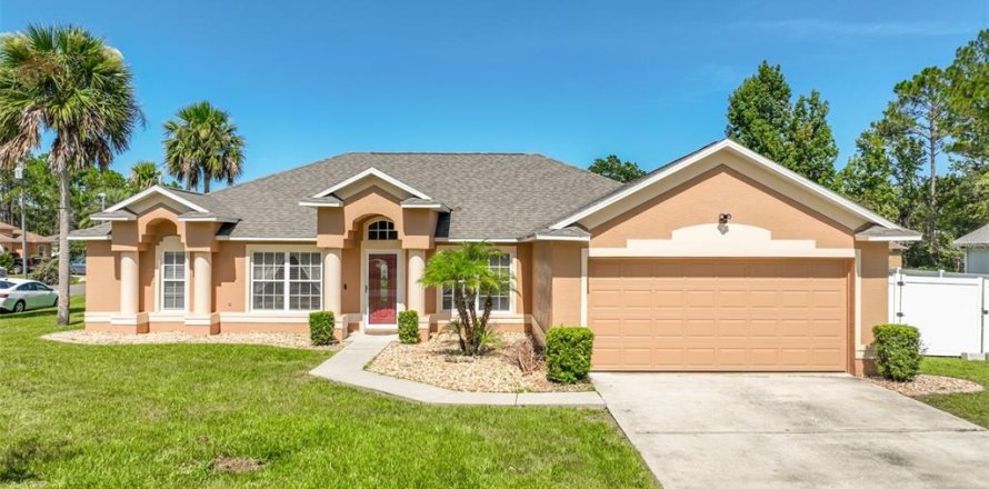 House in Palm Coast, Florida 4 bedrooms, 206.8 sq.m. № 1873278