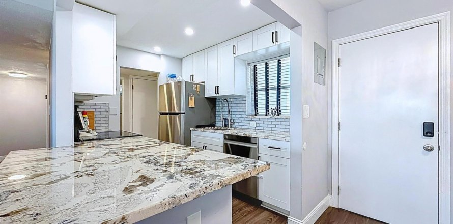 Condo à Pompano Beach, Floride, 2 chambres № 2147282