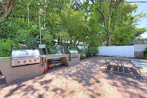 Copropriété à vendre à Pompano Beach, Floride: 2 chambres, 112.41 m2 № 2147282 - photo 23