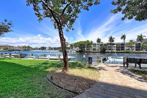Copropriété à vendre à Pompano Beach, Floride: 2 chambres, 112.41 m2 № 2147282 - photo 21