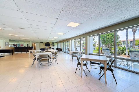 Copropriété à vendre à Pompano Beach, Floride: 2 chambres, 112.41 m2 № 2147282 - photo 24