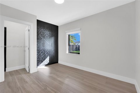 Villa ou maison à vendre à Miami, Floride: 5 chambres, 315.5 m2 № 2000155 - photo 21