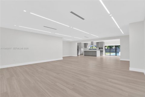 Villa ou maison à vendre à Miami, Floride: 5 chambres, 315.5 m2 № 2000155 - photo 3