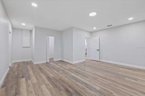Купить виллу или дом в Лейкленд, Флорида 3 комнаты, 173.17м2, № 2305142 - фото 17
