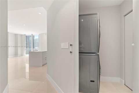 Condominio en venta en Miami, Florida, 3 dormitorios, 136.57 m2 № 1729839 - foto 6