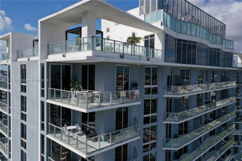 Condominio en venta en Miami, Florida, 3 dormitorios, 136.57 m2 № 1729839 - foto 20