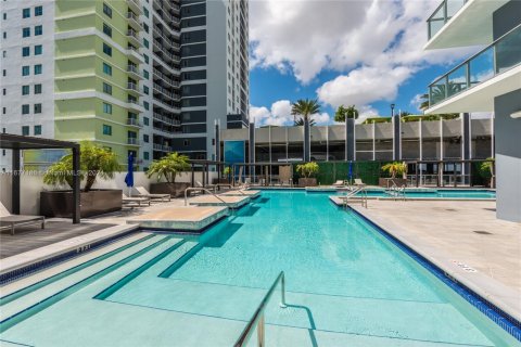 Condominio en venta en Miami, Florida, 3 dormitorios, 136.57 m2 № 1729839 - foto 24