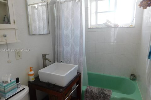 Copropriété à louer à Miami Beach, Floride: 1 chambre, 50.91 m2 № 2076115 - photo 17