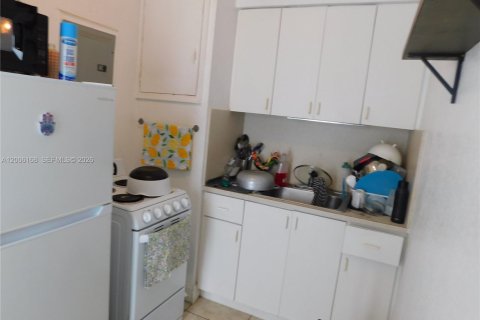 Copropriété à louer à Miami Beach, Floride: 1 chambre, 50.91 m2 № 2076115 - photo 12