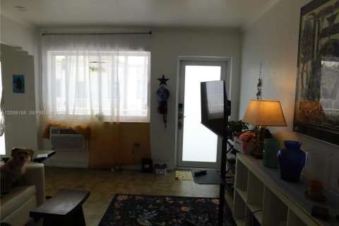 Copropriété à louer à Miami Beach, Floride: 1 chambre, 50.91 m2 № 2076115 - photo 18