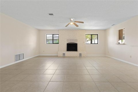House in Palm Coast, Florida 3 bedrooms, 158.58 sq.m. № 1527107 - photo 13