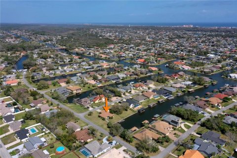 House in Palm Coast, Florida 3 bedrooms, 158.58 sq.m. № 1527107 - photo 7
