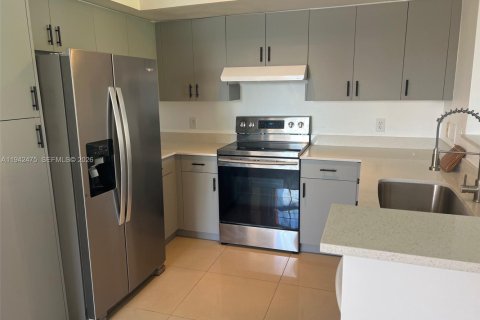 Condo in Aventura, Florida, 3 bedrooms  № 1999969 - photo 16