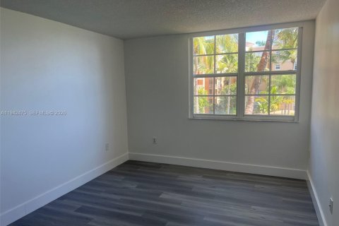 Condo in Aventura, Florida, 3 bedrooms  № 1999969 - photo 20