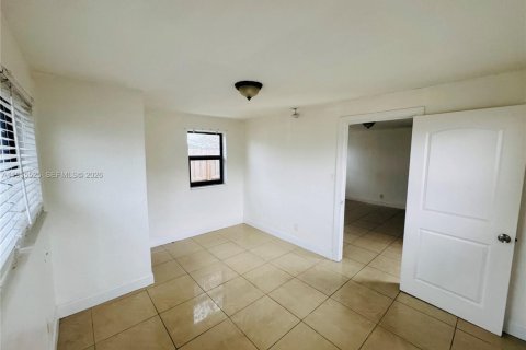 Immobilier commercial à vendre à Homestead, Floride: 83.61 m2 № 2010297 - photo 6