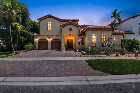 House in Boynton Beach, Florida 5 bedrooms, 325.53 sq.m. № 2303508
