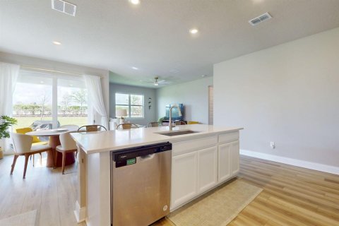 House in Port St. Lucie, Florida 4 bedrooms, 178 sq.m. № 2146742 - photo 20