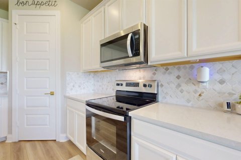 House in Port St. Lucie, Florida 4 bedrooms, 178 sq.m. № 2146742 - photo 17