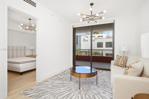 Condo in Miami, Florida, 1 bedroom  № 2257219 - photo 14
