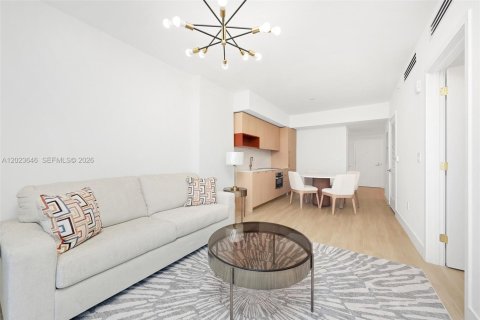 Condo in Miami, Florida, 1 bedroom  № 2257219 - photo 12