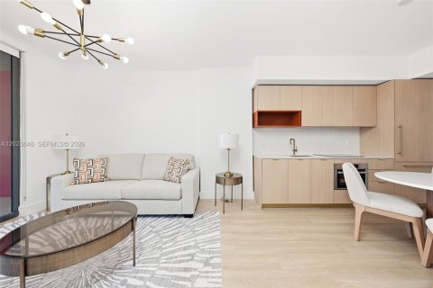 Condo in Miami, Florida, 1 bedroom  № 2257219 - photo 11