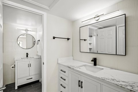 Casa en venta en Venice, Florida, 2 dormitorios, 160.63 m2 № 2238464 - foto 24