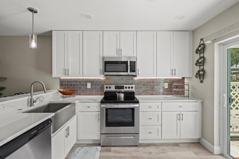 Casa en venta en Venice, Florida, 2 dormitorios, 160.63 m2 № 2238464 - foto 11
