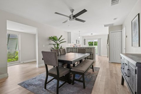 Casa en venta en Venice, Florida, 2 dormitorios, 160.63 m2 № 2238464 - foto 6