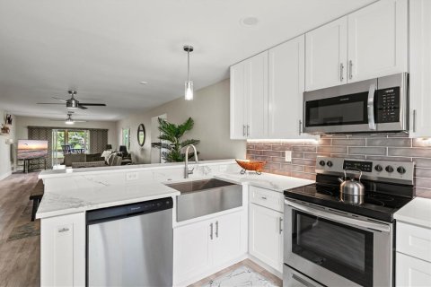Casa en venta en Venice, Florida, 2 dormitorios, 160.63 m2 № 2238464 - foto 12