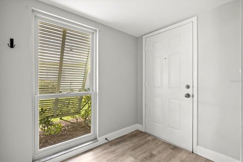 Casa en venta en Venice, Florida, 2 dormitorios, 160.63 m2 № 2238464 - foto 5