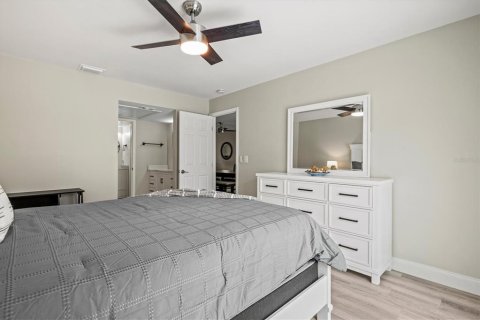 Casa en venta en Venice, Florida, 2 dormitorios, 160.63 m2 № 2238464 - foto 23