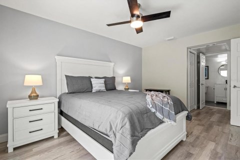 Casa en venta en Venice, Florida, 2 dormitorios, 160.63 m2 № 2238464 - foto 22