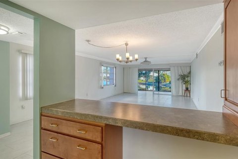 Copropriété à vendre à Bradenton, Floride: 2 chambres, 129.04 m2 № 2383661 - photo 21